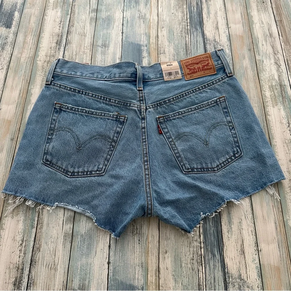 Levi's 501 Shorts Women’s 29 High Rise Distressed Cut Off Denim 56327 Blue NEW - Picture 2 of 11